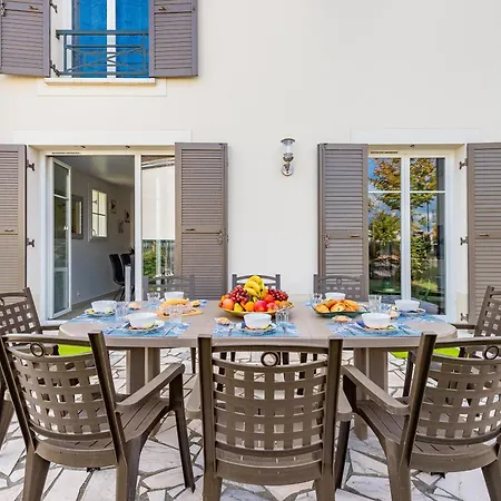 Gîte La Villa Omagny Paris Marne-la-Vallée Extérieur photo